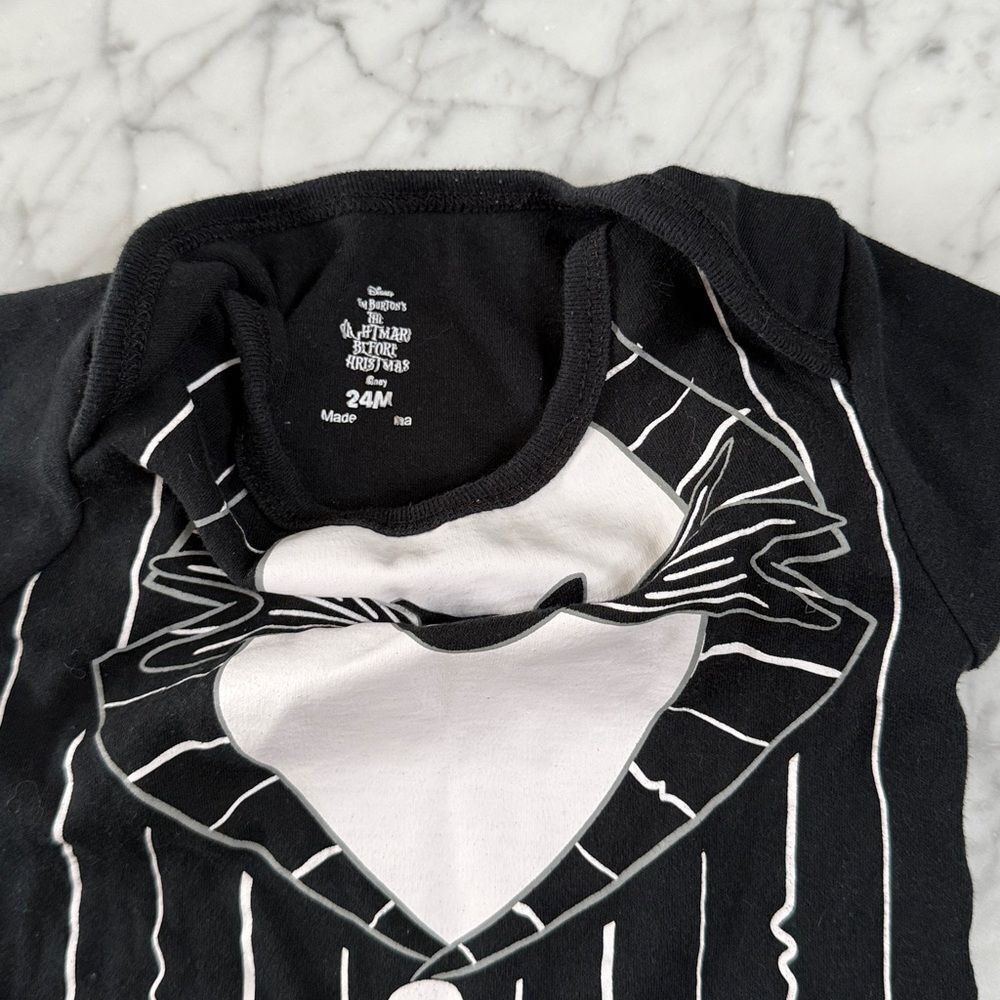 Disney Baby Jack Skellington onesie Sz 24Mo - Picture 2 of 3